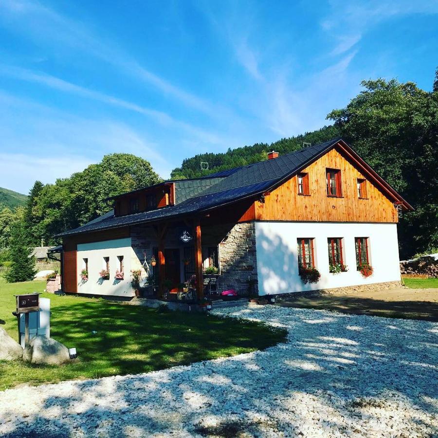 Chata U Cecila Loucna nad Desnou Luaran gambar